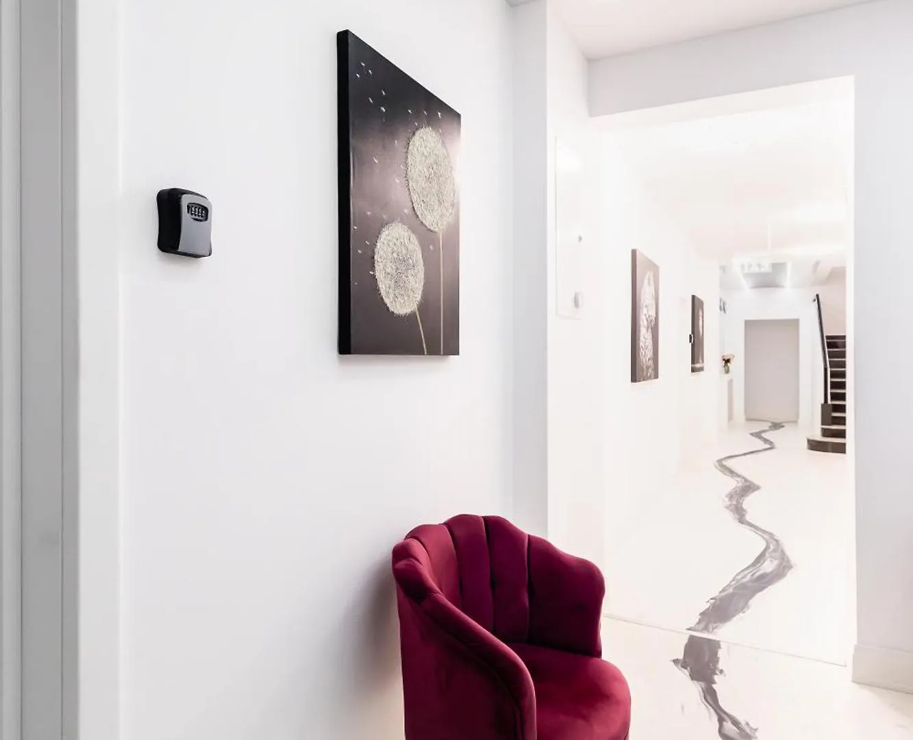 Bucharest Studios Berlin Room אכסניה