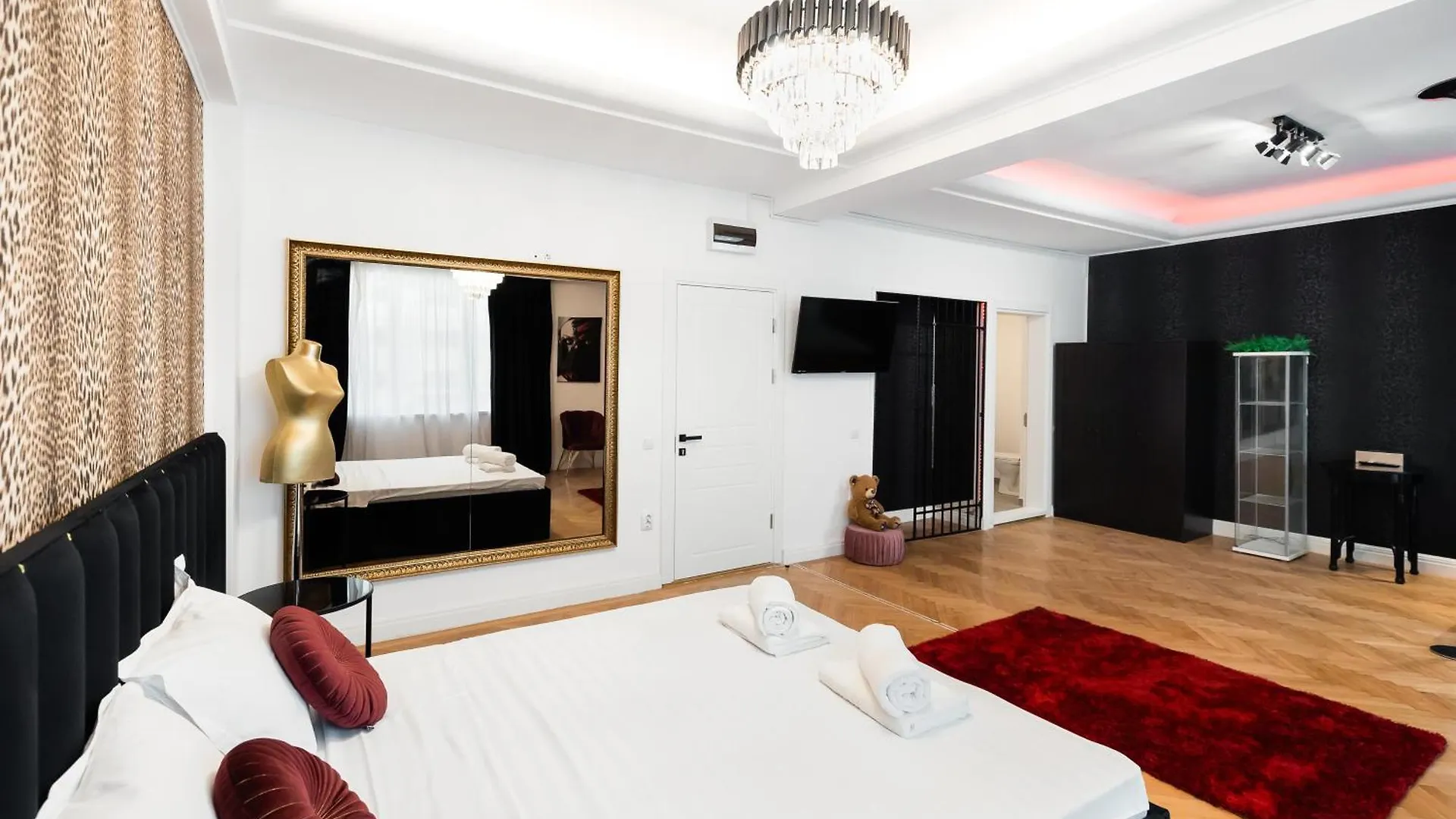Bucharest Studios Berlin Room רומניה