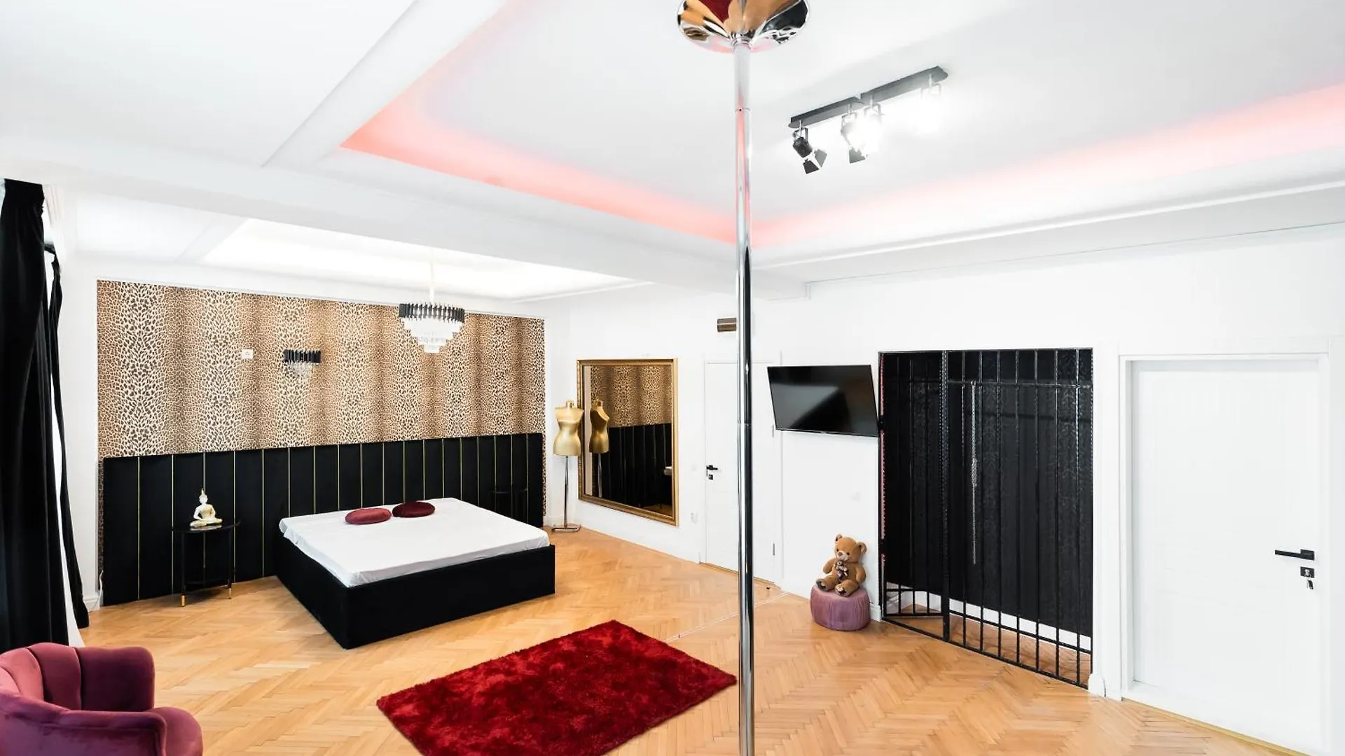 Bucharest Studios Berlin Room